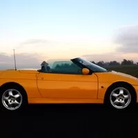 Bazarový snílek: Lotus Elan M100 - ve špatný čas, na špatném místě