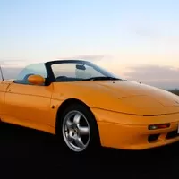 Bazarový snílek: Lotus Elan M100 - ve špatný čas, na špatném místě