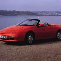 Bazarový snílek: Lotus Elan M100 - ve špatný čas, na špatném místě