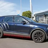 Bentley Bentayga spatřena na Nürburgringu!