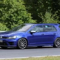 Testovací Golf R420 už jezdí: Má pod kapotou pětiválec?