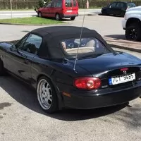 Autíčkář na lovu: Mazda MX-5