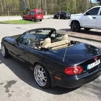 Autíčkář na lovu: Mazda MX-5