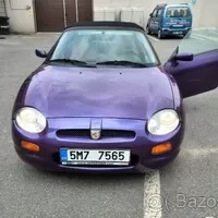 Autíčkář na lovu: Mazda MX-5