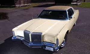 Bazarový snílek: Chrysler od korunky aneb jak se jezdí s křižníkem