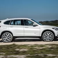BMW X1: Nafouklé Mini!