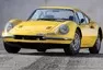 Ferrari se za evný sporťák trošku styděla a tak byl na kapotě jen nápis Dino. Koníci z výroby většinou scházeli.