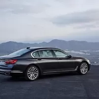 Nové BMW řady 7 přichází a bude to velký. A lehký.