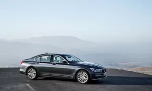 Nové BMW řady 7 přichází a bude to velký. A lehký.