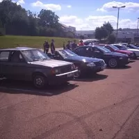 Kafe&Káry Praha vol. 3: Caterhamy, Corvetty, Mercedesy... a jeden sleeper
