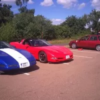 Kafe&Káry Praha vol. 3: Caterhamy, Corvetty, Mercedesy... a jeden sleeper