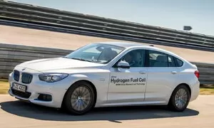 Novinky: Autíčkářův týden: BMW zachraňuje svět, Mazda Wankel