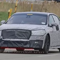 Maskovaný Lincoln Continental vyfocen!