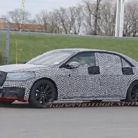 Maskovaný Lincoln Continental vyfocen!