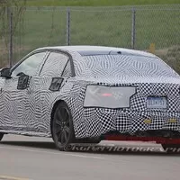 Maskovaný Lincoln Continental vyfocen!