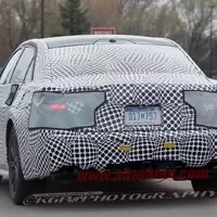 Maskovaný Lincoln Continental vyfocen!