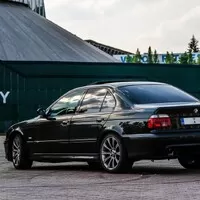 Za volantem: BMW M5 (E39)