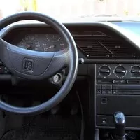 Autíčkář za volantem: Peugeot 605 vs. Alfa Romeo 164