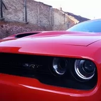 Dodge Challenger SRT Hellcat: Pekelný mazlík