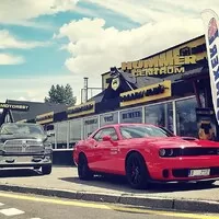 Dodge Challenger SRT Hellcat: Pekelný mazlík