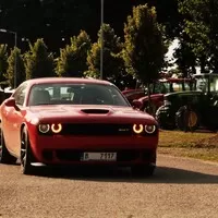 Dodge Challenger SRT Hellcat: Pekelný mazlík