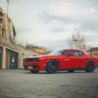 Dodge Challenger SRT Hellcat: Pekelný mazlík