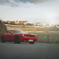 Dodge Challenger SRT Hellcat: Pekelný mazlík
