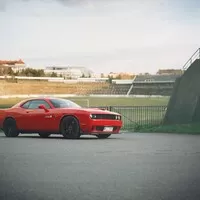 Dodge Challenger SRT Hellcat: Pekelný mazlík
