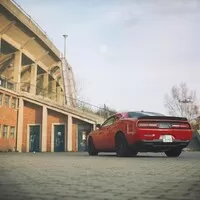 Dodge Challenger SRT Hellcat: Pekelný mazlík