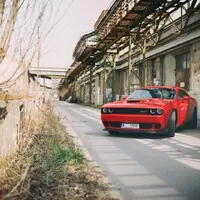 Dodge Challenger SRT Hellcat: Pekelný mazlík