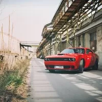 Dodge Challenger SRT Hellcat: Pekelný mazlík