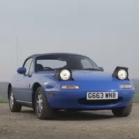 Autíčkář se ptá: Kabrio, roadster či osmiválec?