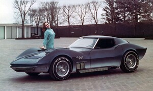 TopX: 10 aut (a jedno letadlo) s tvary láhve od koly