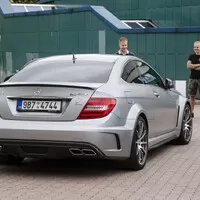 Kafe&Káry Brno vol. 4: S, Nismo, AMG, RS a mnoho dalšího