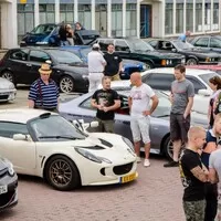 Kafe&Káry Brno vol. 4: S, Nismo, AMG, RS a mnoho dalšího