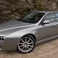 Ptejte se Vojty: Auto s gulami, aneb Alfu, Hondu, Jaguar nebo něco úplně jiného?