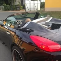 Pontiac Solstice GXP: Kapesní Corvette nebo Miata s koulema?