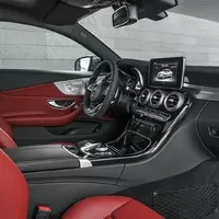 Mercedes-Benz C-Coupé vypadá jako zmenšené esko