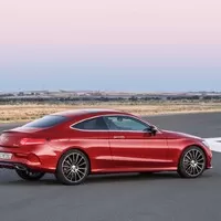Mercedes-Benz C-Coupé vypadá jako zmenšené esko