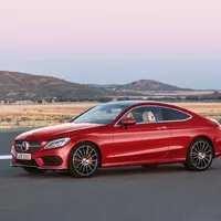 Mercedes-Benz C-Coupé vypadá jako zmenšené esko