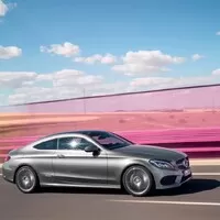 Mercedes-Benz C-Coupé vypadá jako zmenšené esko