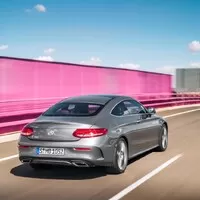 Mercedes-Benz C-Coupé vypadá jako zmenšené esko