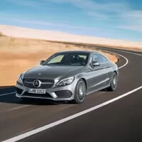 Mercedes-Benz C-Coupé vypadá jako zmenšené esko