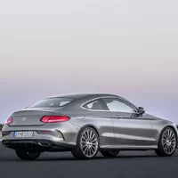 Mercedes-Benz C-Coupé vypadá jako zmenšené esko