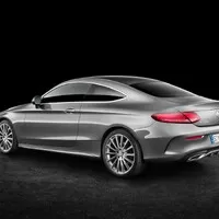 Mercedes-Benz C-Coupé vypadá jako zmenšené esko