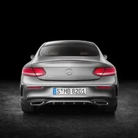 Mercedes-Benz C-Coupé vypadá jako zmenšené esko