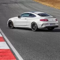 Mercedes-Benz C63 AMG bude mít 503 koní!