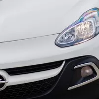 Opel Adam Rocks: Svěží závan v lánech retra