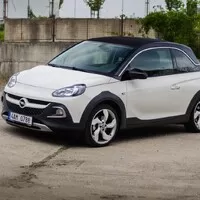 Opel Adam Rocks: Svěží závan v lánech retra