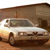 Alfa Romeo 164 Super 2.5 TD: Luxusní sedan zchudlého hipstera